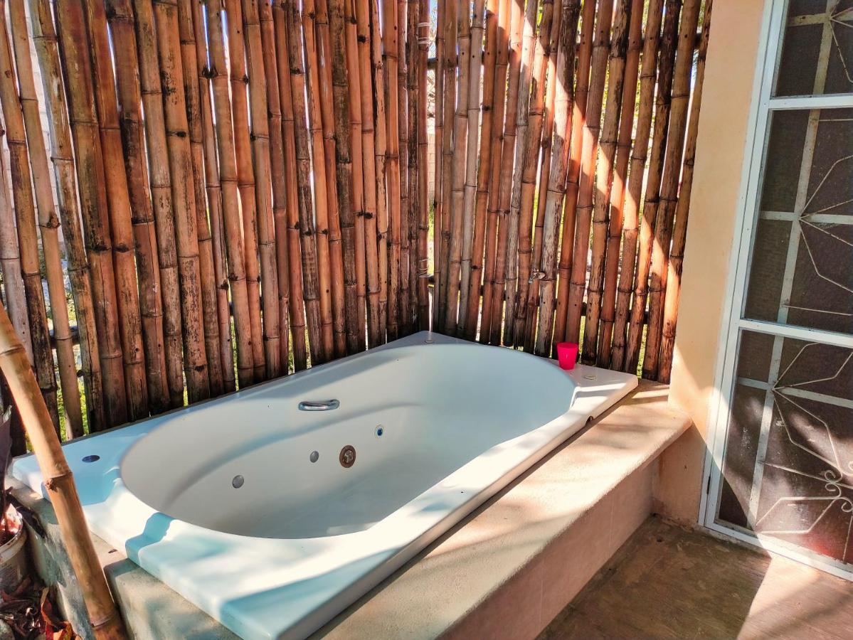 Casa Lili Luxury Valladolid "Fast Wifi, Hot Water, Kitchen & Tv" Exterior foto